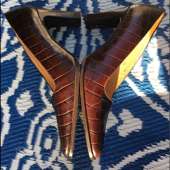 Ralph Lauren Shoes - SALE 💃🏻RALPH LAUREN BROWN FAUX CROC HEELS 8 M